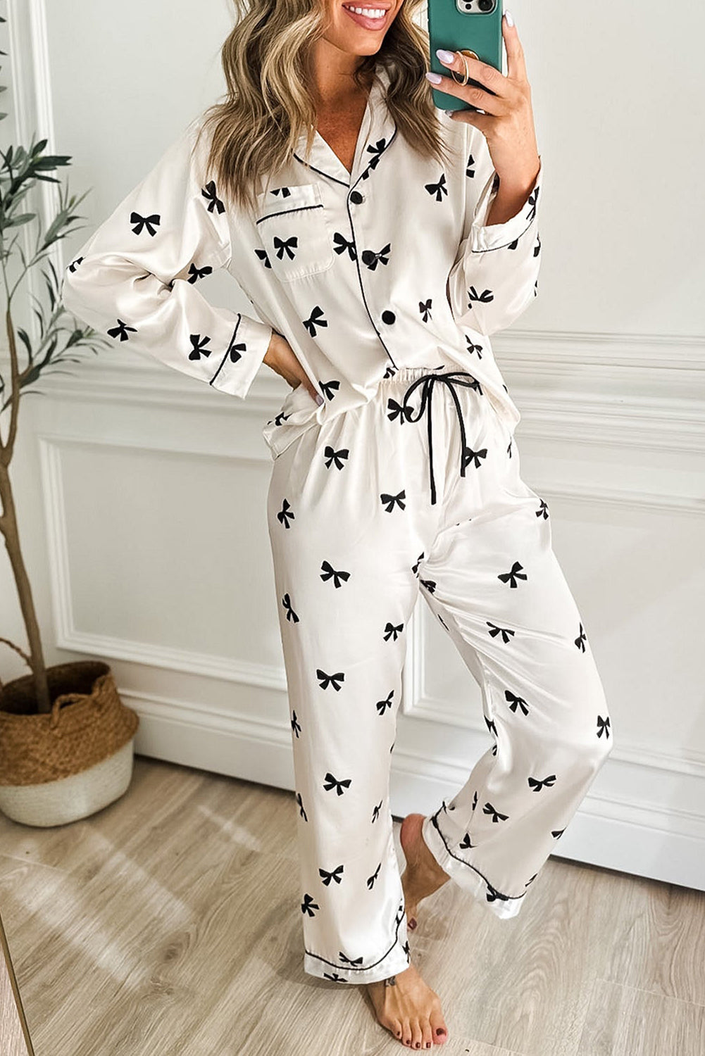 White and Black Bow Sleepwear
